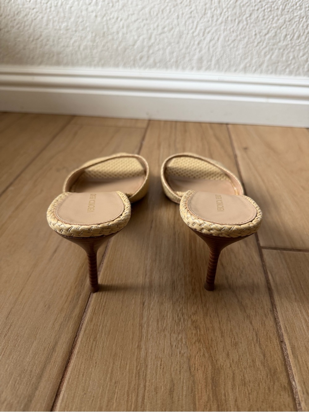 NEW Veronica Beard Tia Heels - Picture 8 of 9